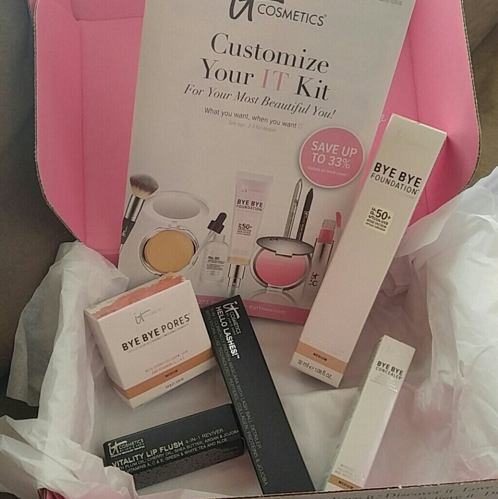 IT Cosmetics - Complete Medium Full Size Kit