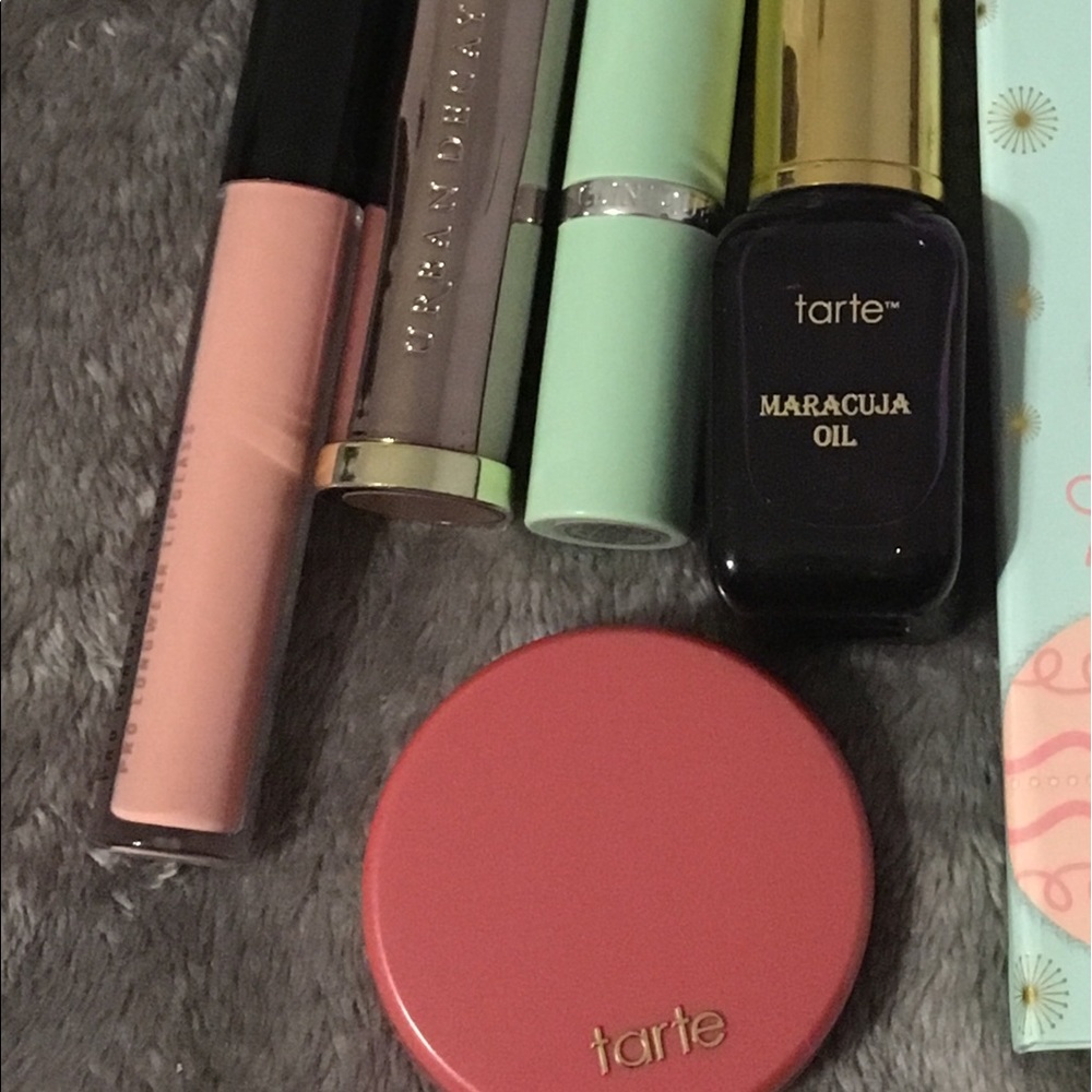 High End Makeup Bundle