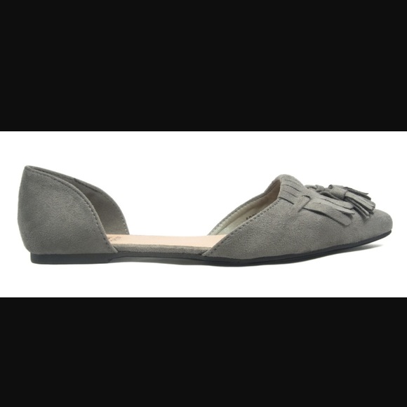 Last Pair!! Grey D'Orsay Tassel Flats - Picture 2 of 5