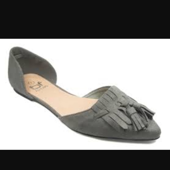 Last Pair!! Grey D'Orsay Tassel Flats - Picture 4 of 5