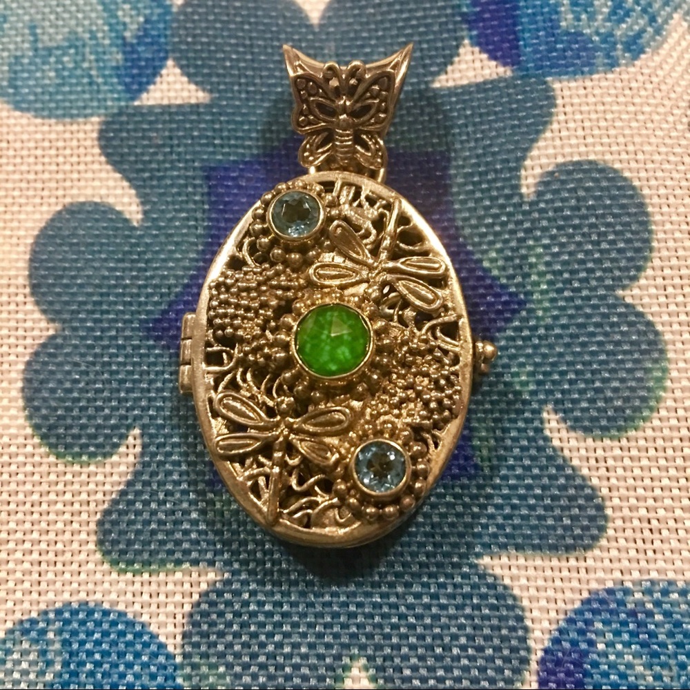 Silver locket with quartz & topaz