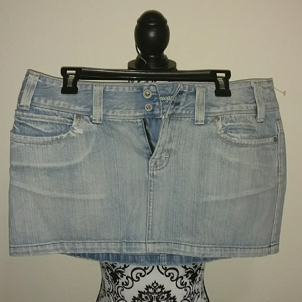 American Eagle mini skirt