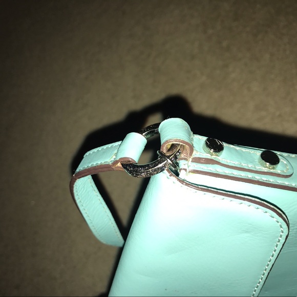 small blue purse - Picture 4 of 4