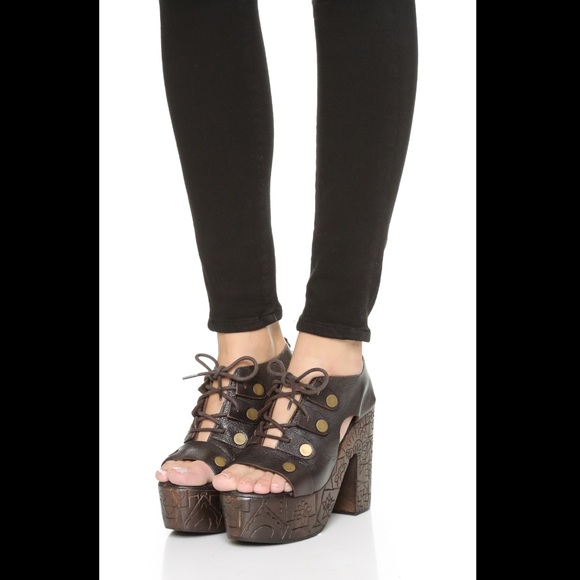 ❗️1DAY SALE $59❗️FREE PEOPLE heel clog - Picture 2 of 3