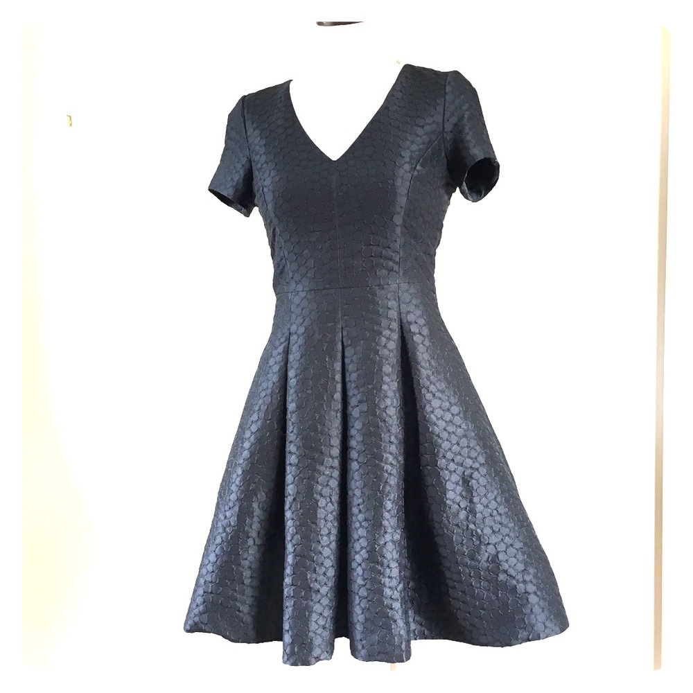 Banana Republic black sleeve dress