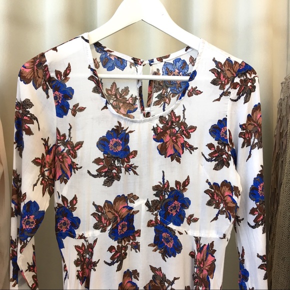Dresses - Long Sleeve Floral Maxi Dress Dresses - Long Sleeve Floral Maxi Dress
