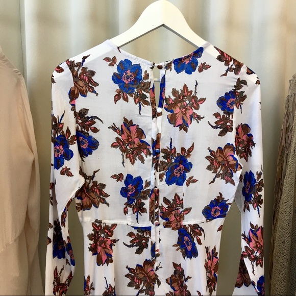 Dresses - Long Sleeve Floral Maxi Dress Dresses - Long Sleeve Floral Maxi Dress