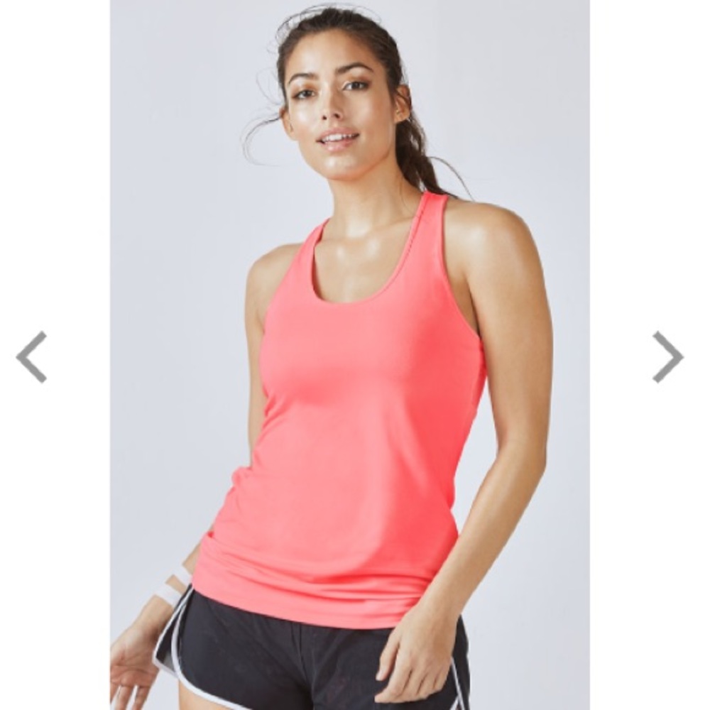 Mary Fabletics tank