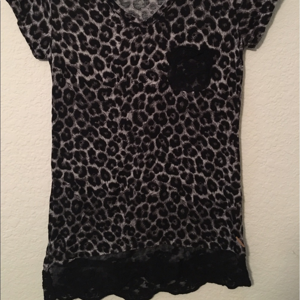 Black cheetah v neck