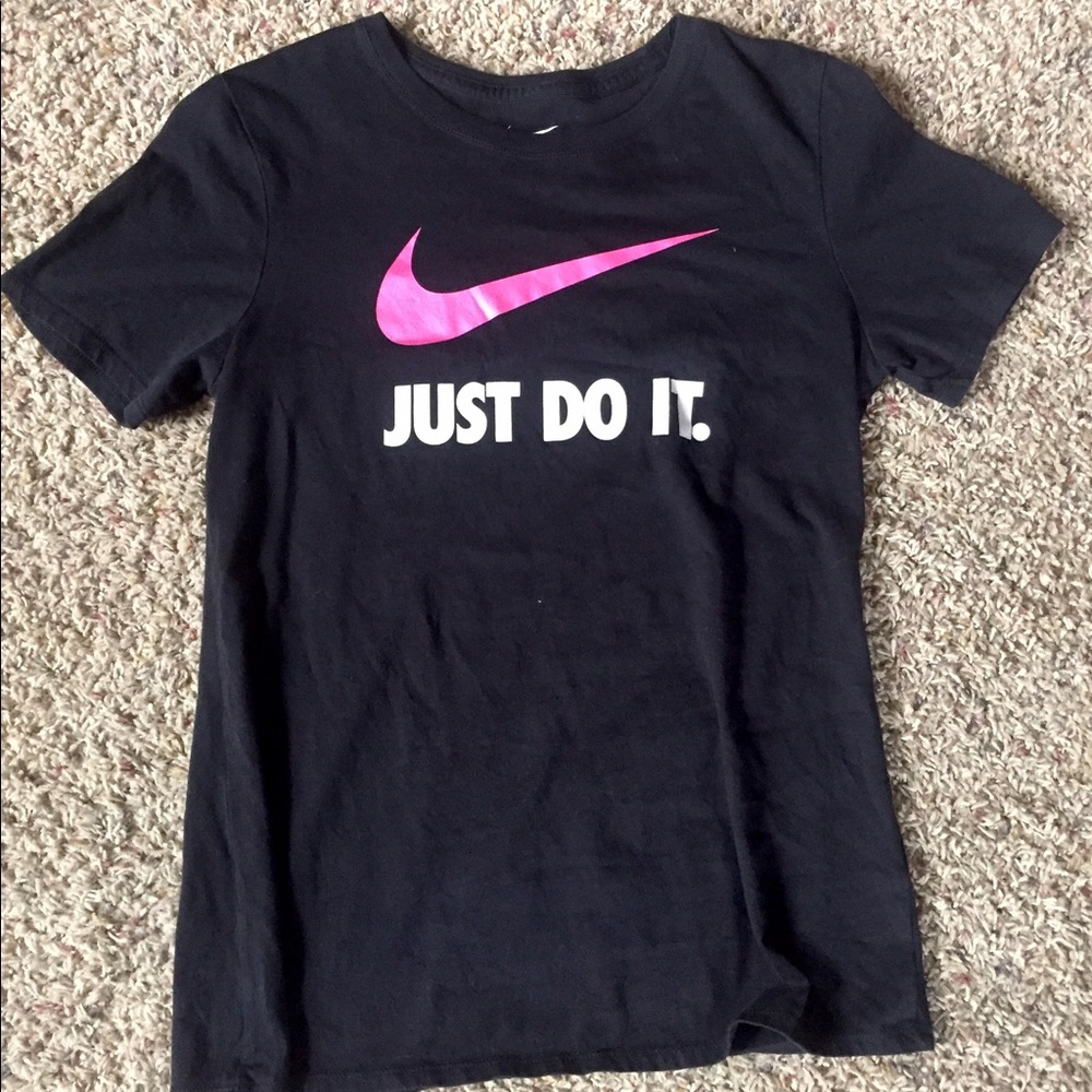 Nike t-shirt