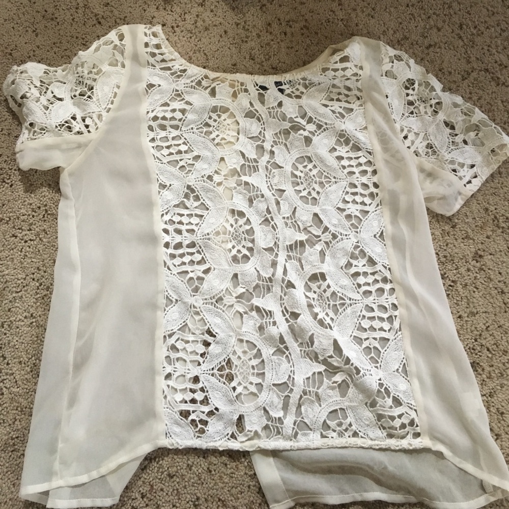 Cream/white floral shirt