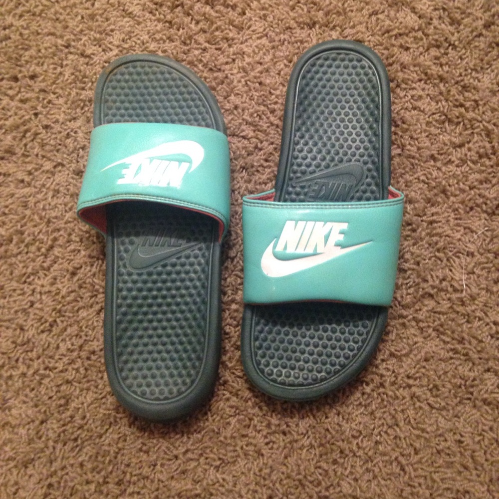Nike slides