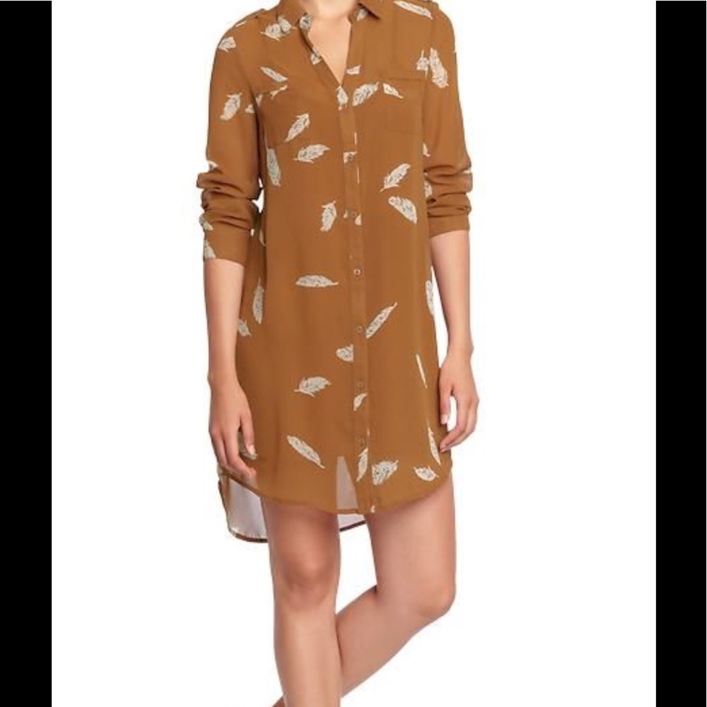 NWT Old Navy Studio Spotlight Feather Dress- M