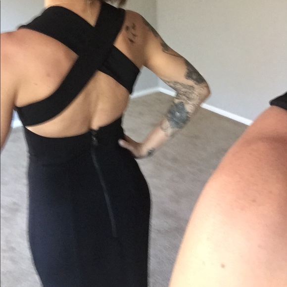 No occasions to wear to. - Picture 3 of 3