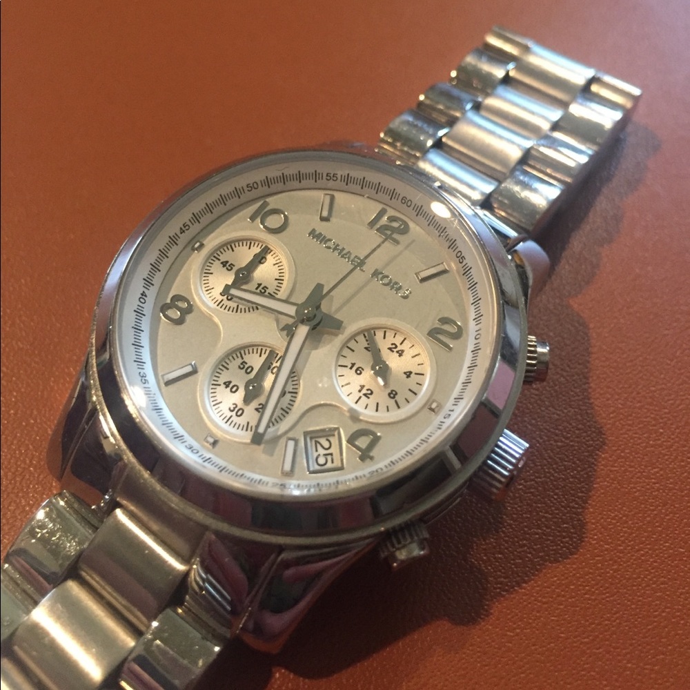 Michael kors watch - Picture 2 of 4