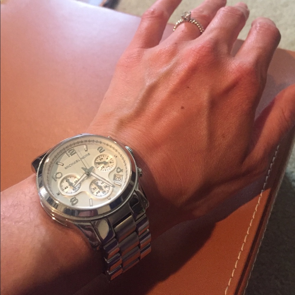 Michael kors watch - Picture 4 of 4