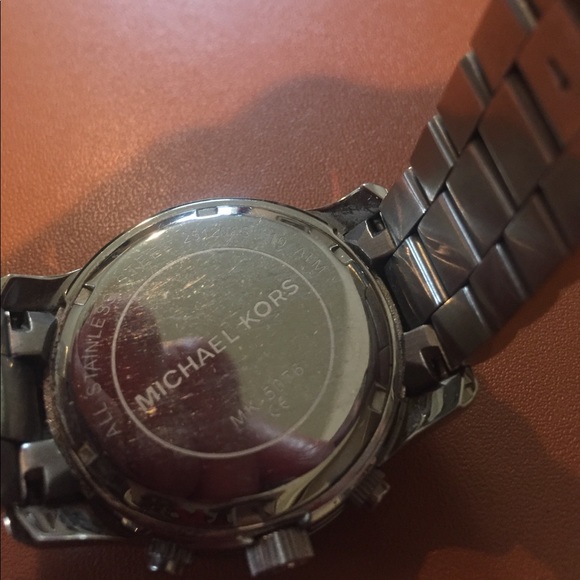 Michael kors watch - Picture 3 of 4