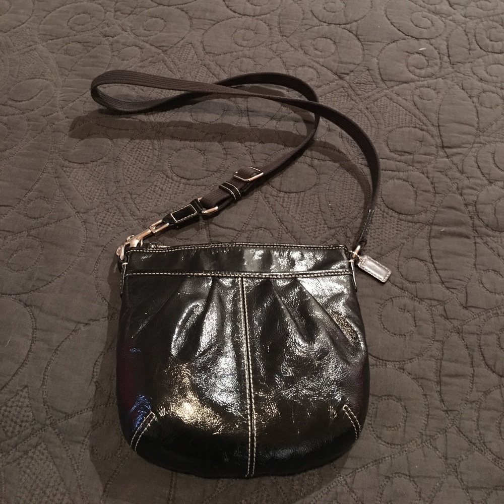Coach crossbody pocketbook