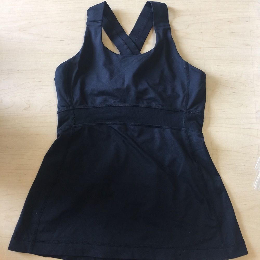 Super cute!!!!black tank!!!!lululemon!!