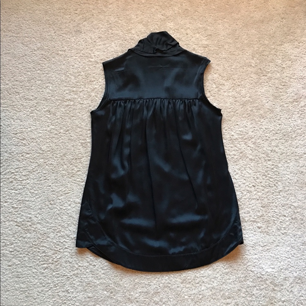 New woman's  Omorika blouse. - Picture 3 of 4