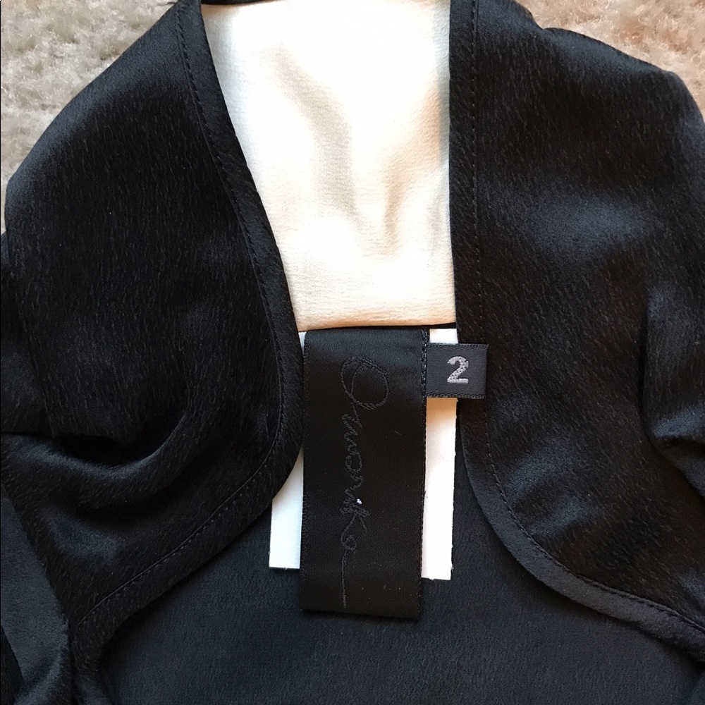 New woman's  Omorika blouse. - Picture 4 of 4