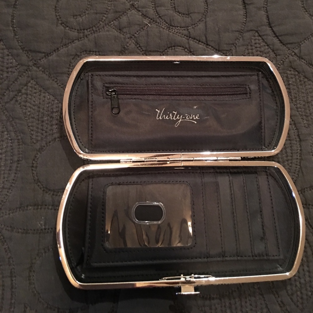 Thirty one clutch wallet