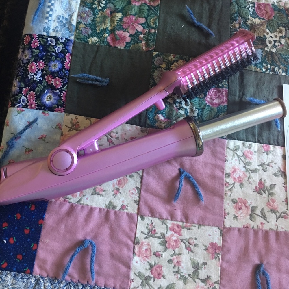 Pink Instyler hair heat tool