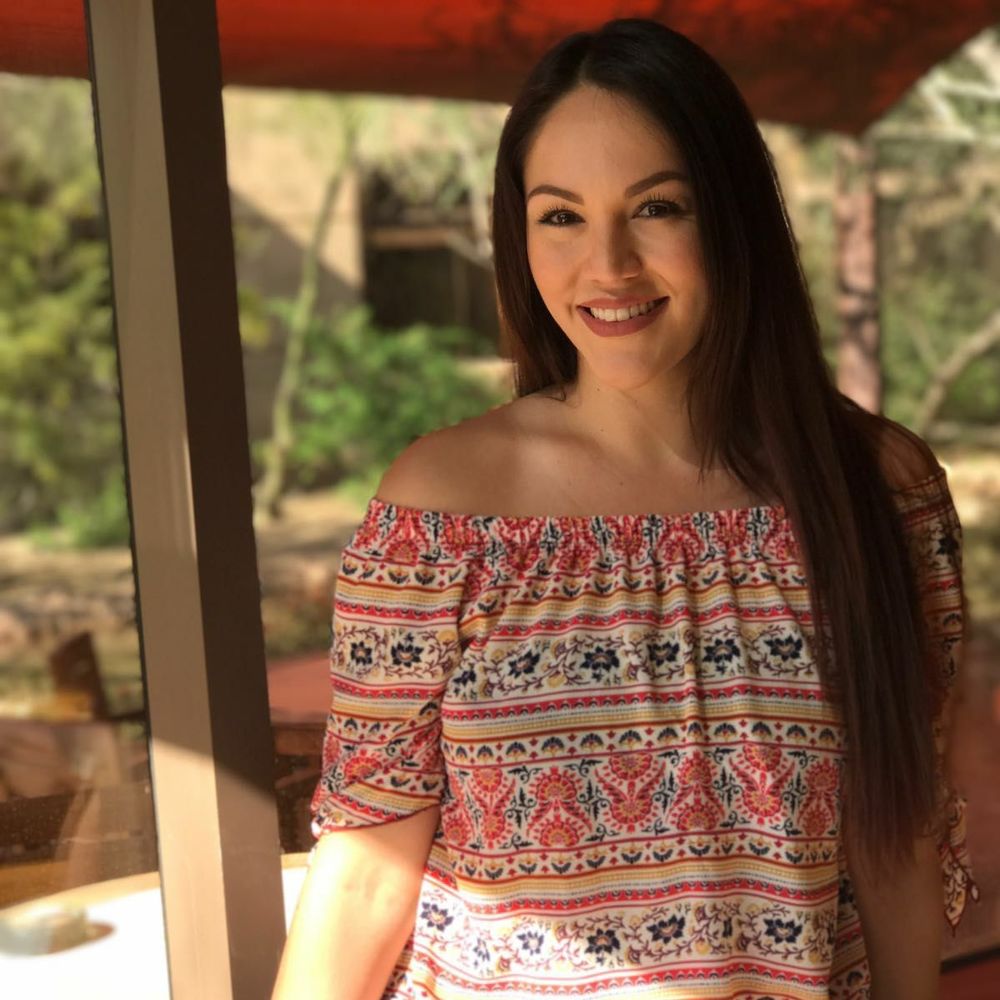 Meet your Posher, Mariel