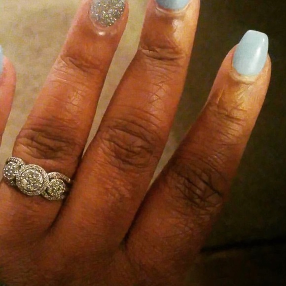 Meet your Posher, De'nesha - Picture 3 of 6