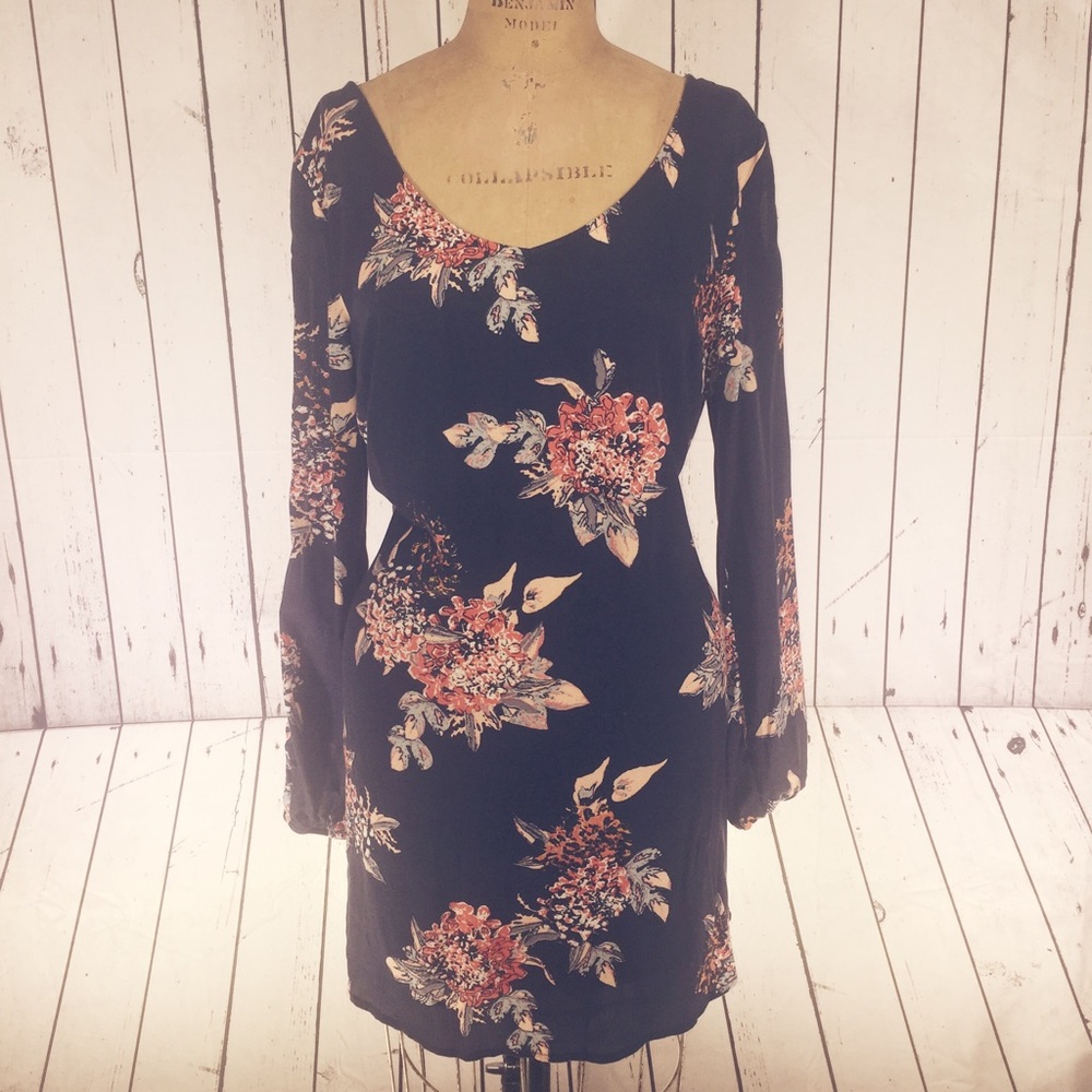 Navy Blue Midi Floral Dress w/ Slit Sleeves