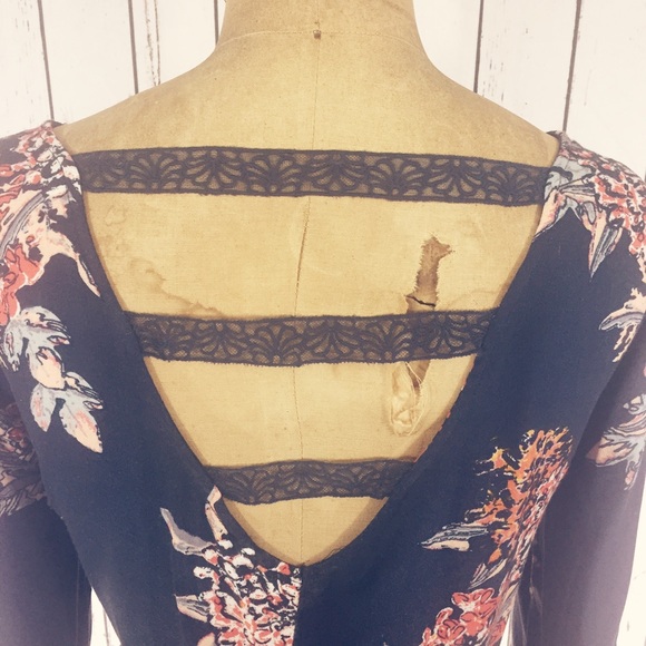 Navy Blue Midi Floral Dress w/ Slit Sleeves - Picture 4 of 6