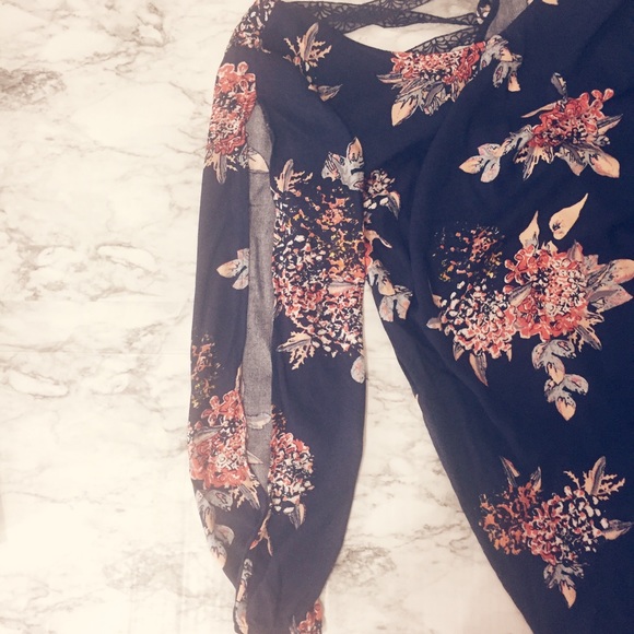 Navy Blue Midi Floral Dress w/ Slit Sleeves - Picture 5 of 6