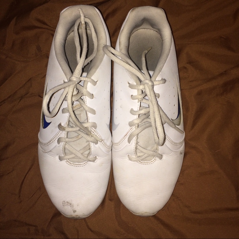 Nike cheer shoes