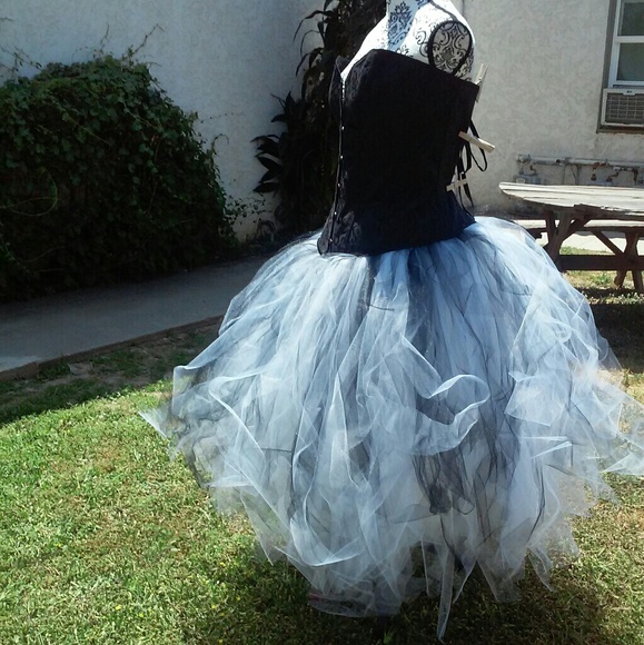 Steampunk gothic style corset dress - Picture 4 of 9