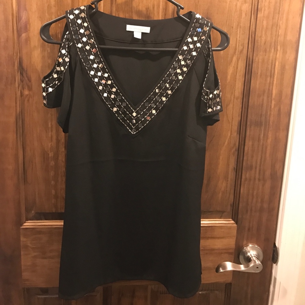 NY and co cold shoulder dress shirt