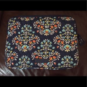 Vera Bradley Laptop Cover .   Navy Blue color