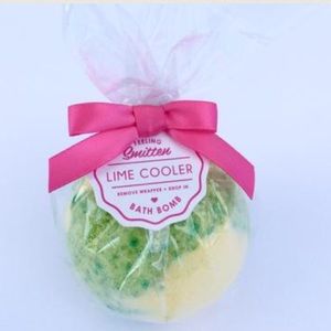 Lime 🍋 cooler bath bomb