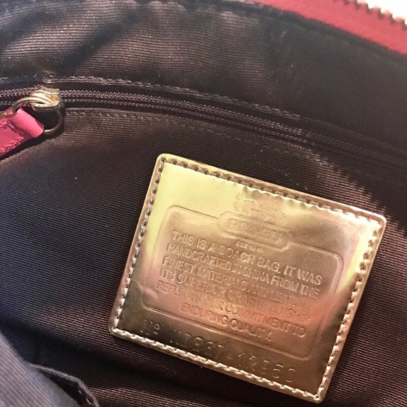 Must go!! ⭐️ Coach pink bag 🌸 Like New Condition - Picture 5 of 8