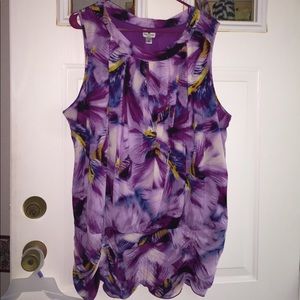 Sleeveless blouse