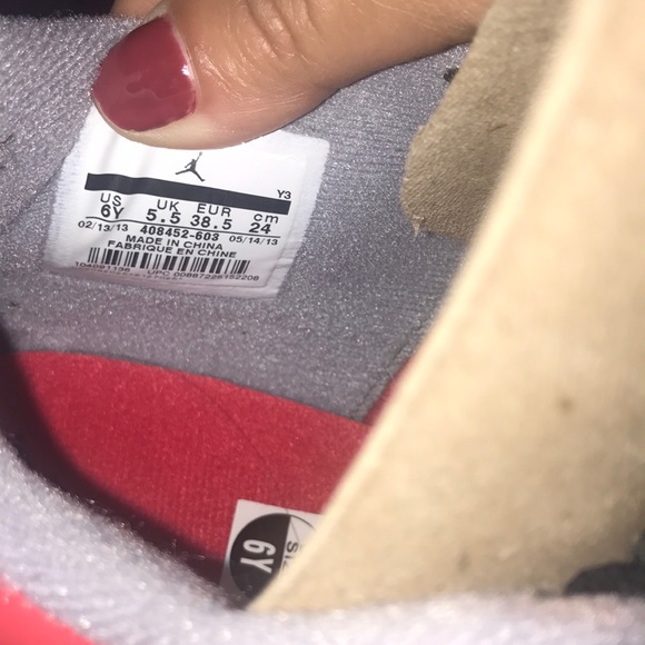 Jordan's - Picture 2 of 8