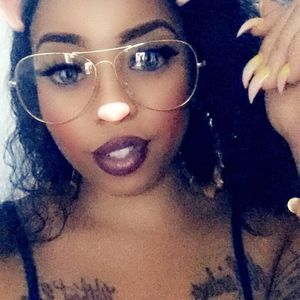 Meet your Posher, Kay