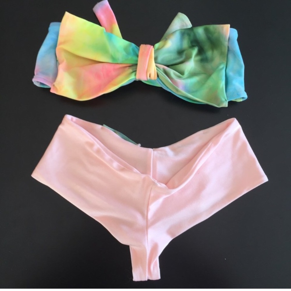 ISO lolli bikini