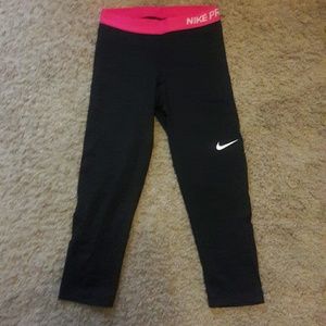 Nike workout capri