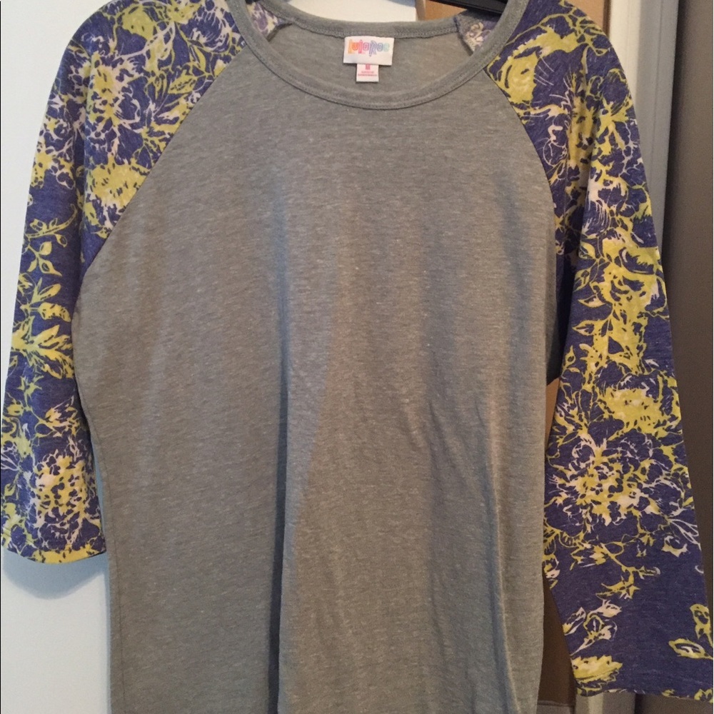 NWT LulaRoe Medium Floral Sleeve Randy