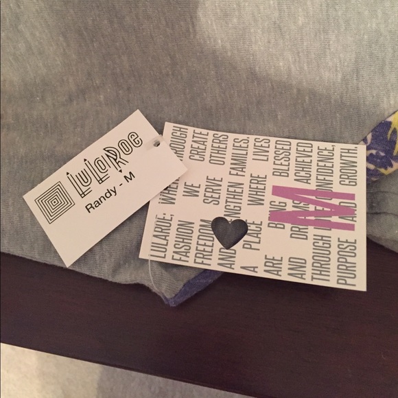 NWT LulaRoe Medium Floral Sleeve Randy - Picture 2 of 2