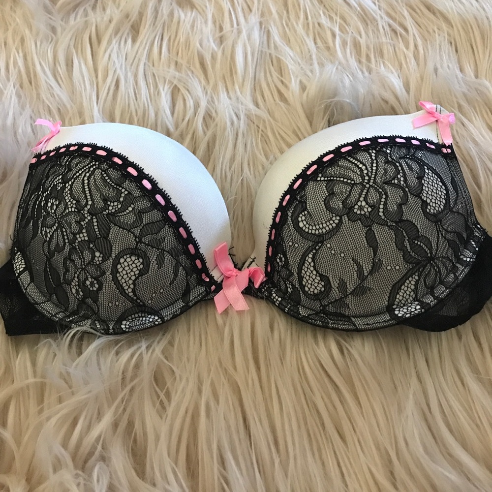 Bombshell Lookalike ! Never been worn!
