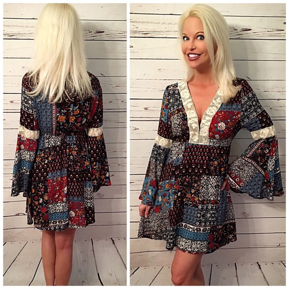 LAST 1! ❤️Bell sleeve crochet detail lined dress! - Picture 3 of 3