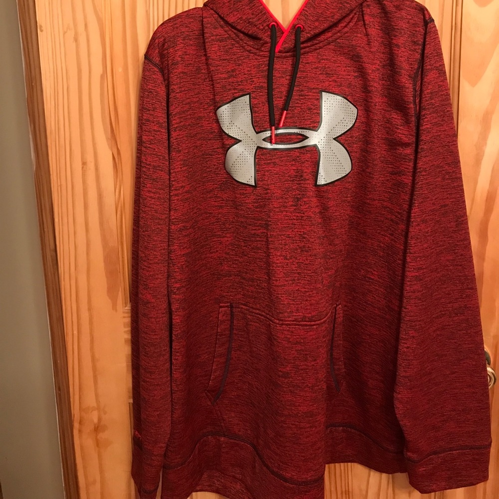 Men's under Armour hoodie new without tags