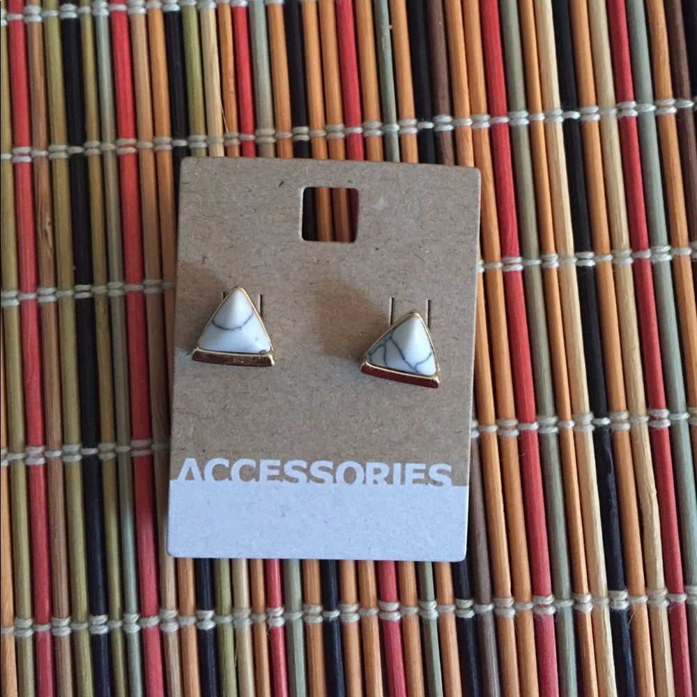 Old navy earrings