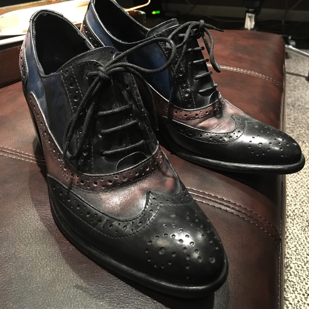 Momenti Leather Oxford Heal